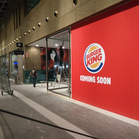 Miroiterie Leys and Fils - Création des vitrines pour Burger King Centre commercial Rive Gauche